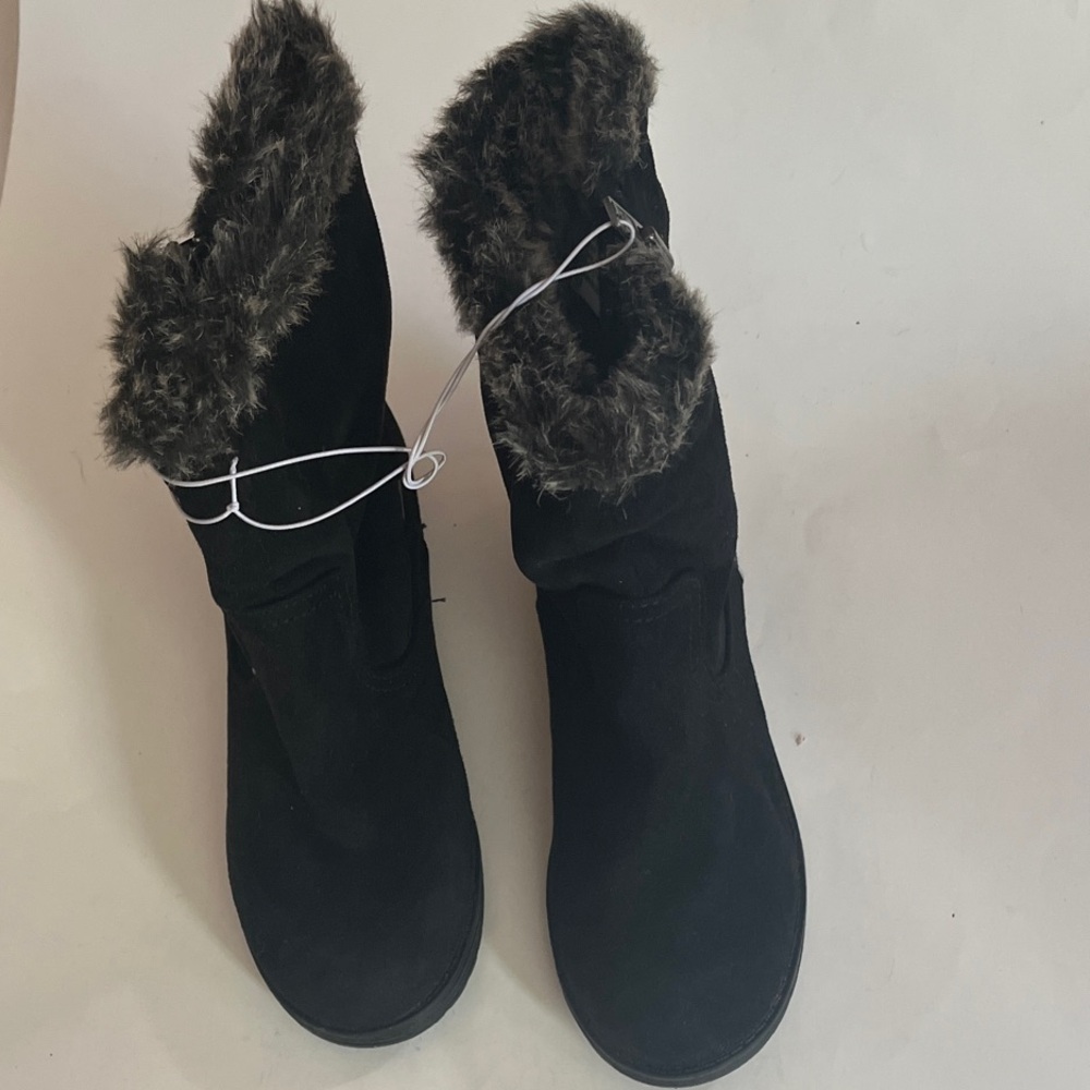 Merona Black Heeled Boots with Faux Fur